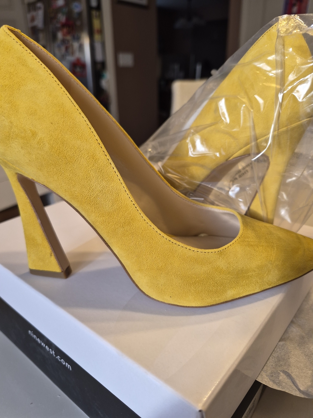 Nine West Size 6 1/2 M Yellow Suede High Heel Pumps for Women